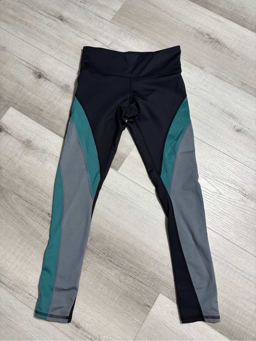 Noli Athletic Leggings Size M Black Teal Gray Colorblock